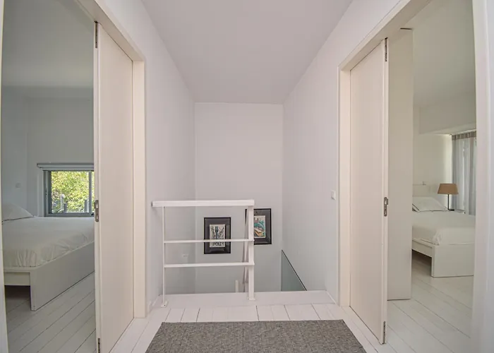 Spacious With Swiming Pool And Terrace 別荘 *