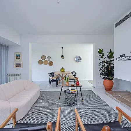 Casa de Férias Spacious With Swiming Pool And Terrace