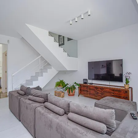 Spacious With Swiming Pool And Terrace Casa de Férias Cascais