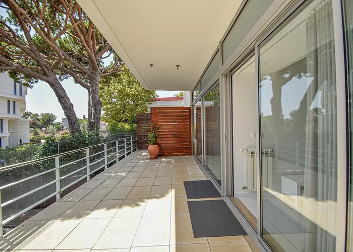 Ferienhaus Spacious With Swiming Pool And Terrace Cascais